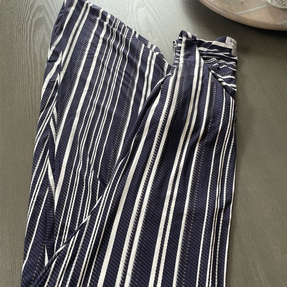 Tommy Bahama Maxi Dress- Navy Blue and White Striped Size Small - Picture 7 of 9